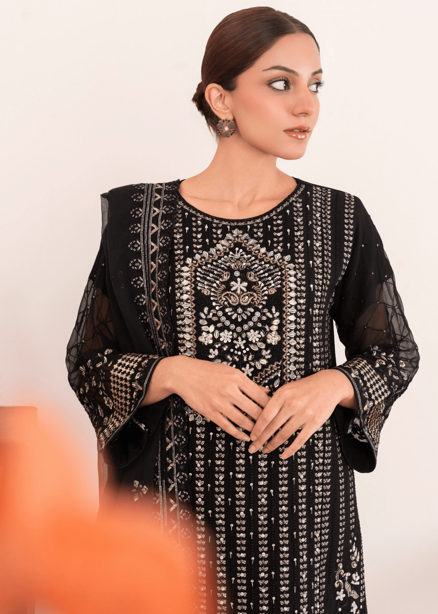 Mah - e - Mehr - Black Embroidered Chiffon Kurta Set - Qalbi Loom