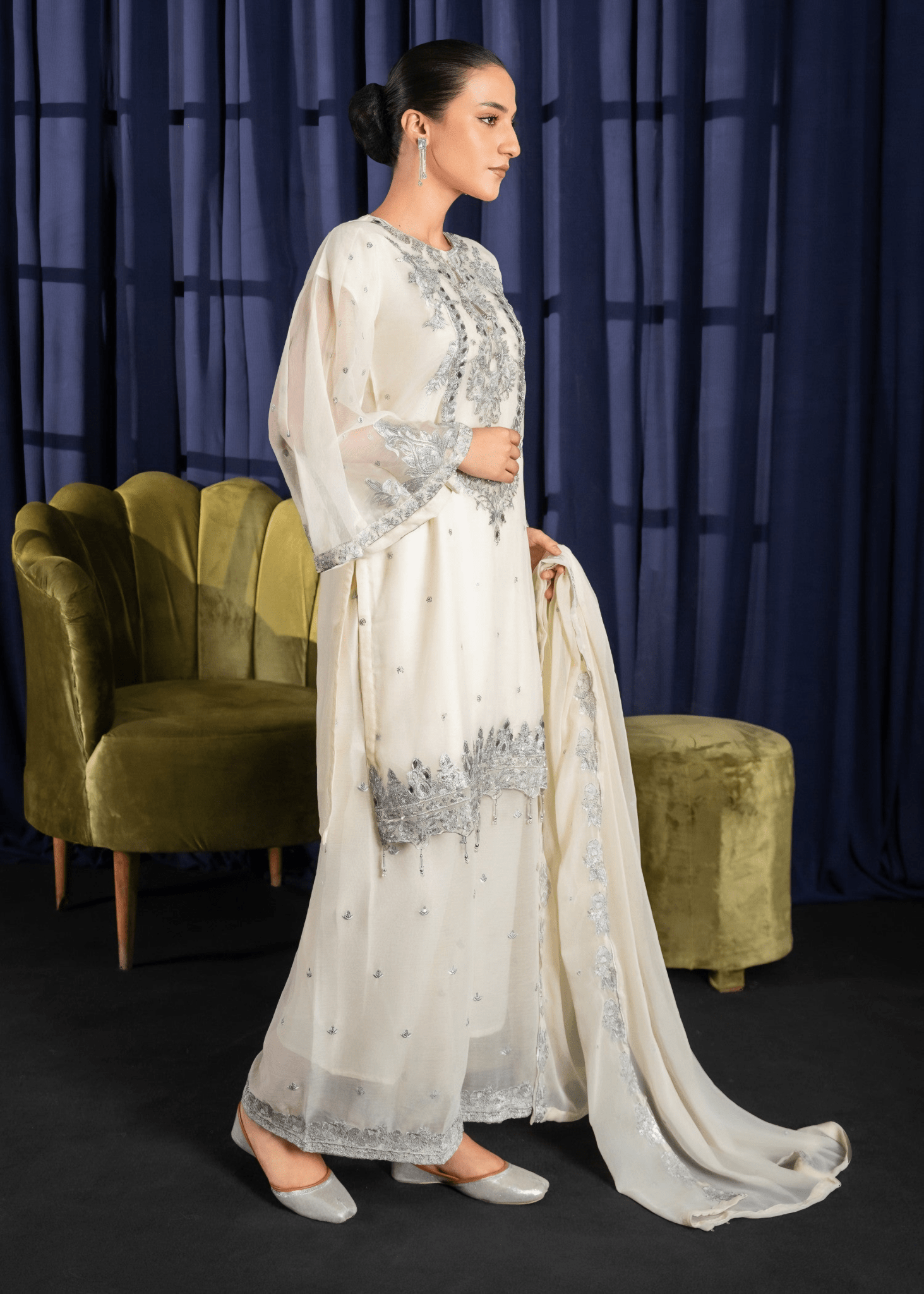 Mirha Luxe - Cream Embroidered Chiffon Kurta Set - Qalbi Loom